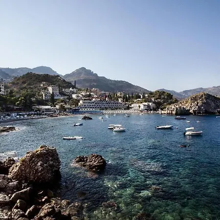 Mazzaro Bay Apartman *